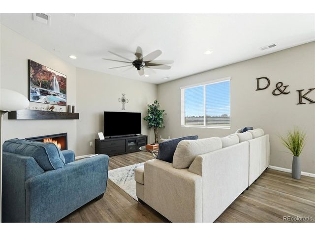359 Vista Cliff Cir, Castle Rock, CO 80104