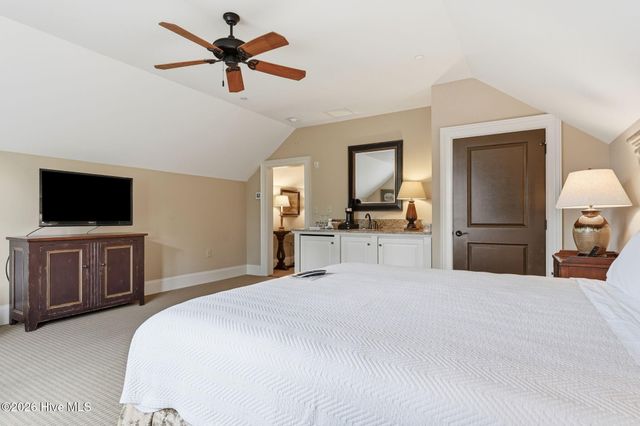 103 Forest Creek Drive Suite J, Pinehurst, NC 28374