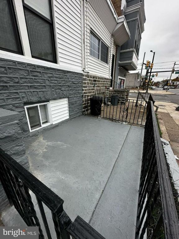 2105 STENTON AVE, Philadelphia, PA 19138