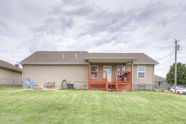 2224 W 29th Street, Joplin, MO 64804