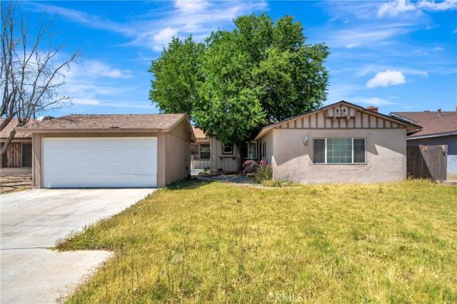 841 W Avenue J9, Lancaster, CA 93534
