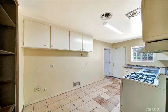 841 W Avenue J9, Lancaster, CA 93534