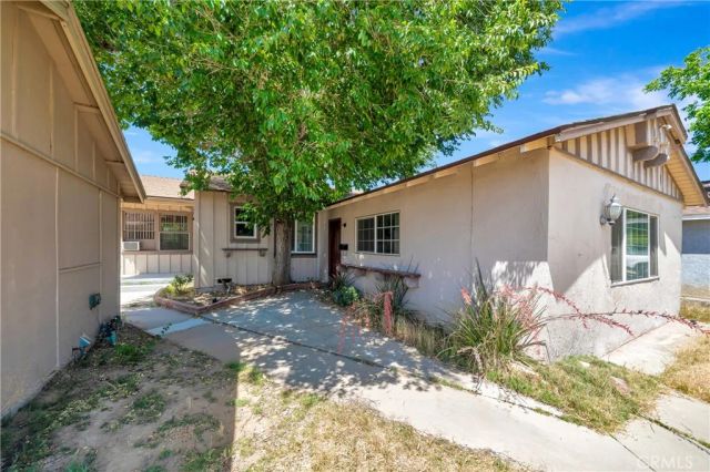 841 W Avenue J9, Lancaster, CA 93534
