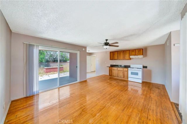 841 W Avenue J9, Lancaster, CA 93534
