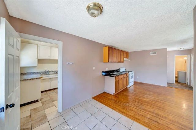 841 W Avenue J9, Lancaster, CA 93534