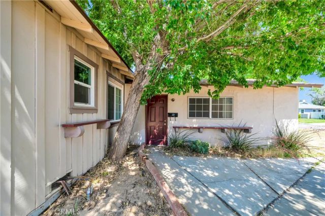 841 W Avenue J9, Lancaster, CA 93534