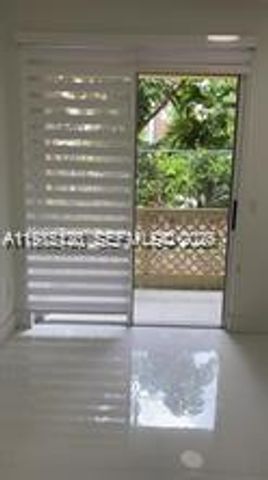 18328 NW 68th Ave I, Hialeah, FL 33015