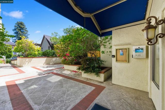 389 Belmont Street 103, Oakland, CA 94610