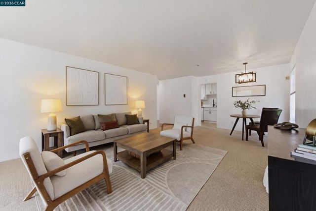 389 Belmont Street 103, Oakland, CA 94610