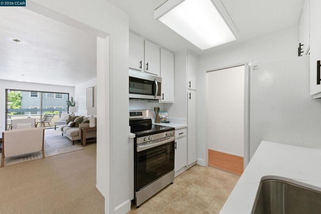 389 Belmont Street 103, Oakland, CA 94610