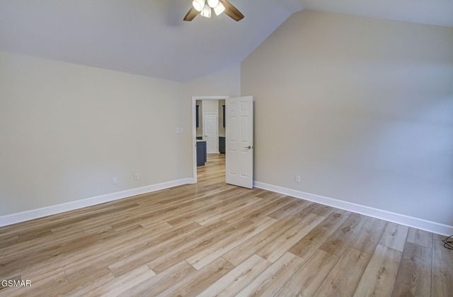 383 Paine Lake Drive, Sevierville, TN 37862