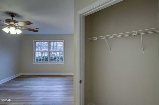 383 Paine Lake Drive, Sevierville, TN 37862