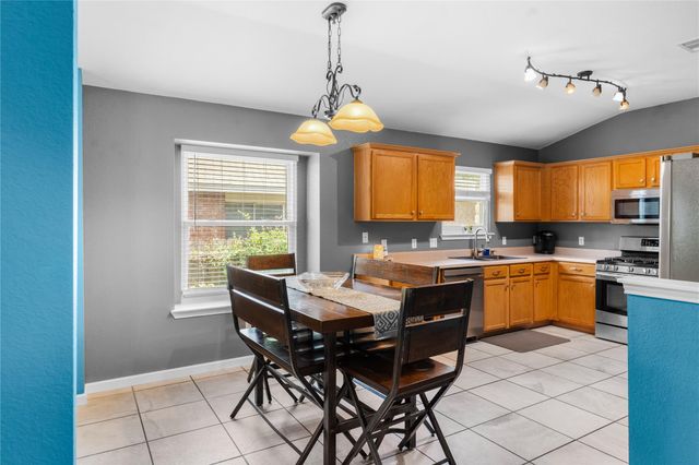 3555 Rock Shelf LN, Round Rock, TX 78681