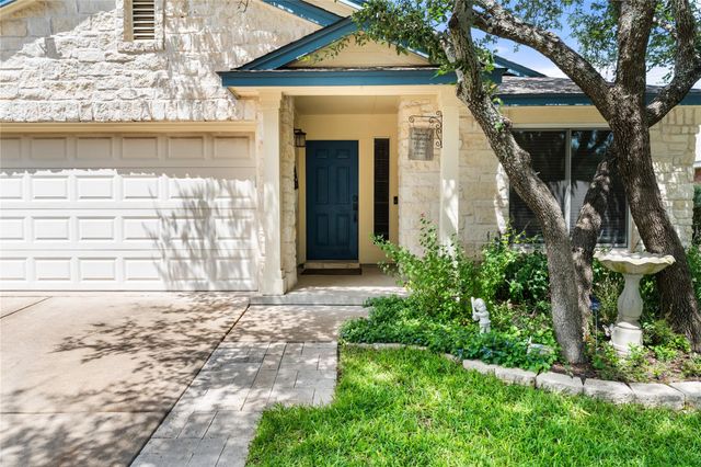 3555 Rock Shelf LN, Round Rock, TX 78681