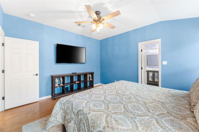 3555 Rock Shelf LN, Round Rock, TX 78681