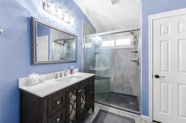 3555 Rock Shelf LN, Round Rock, TX 78681