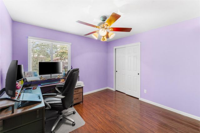 3555 Rock Shelf LN, Round Rock, TX 78681