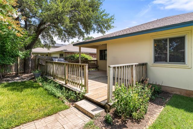3555 Rock Shelf LN, Round Rock, TX 78681