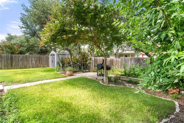 3555 Rock Shelf LN, Round Rock, TX 78681
