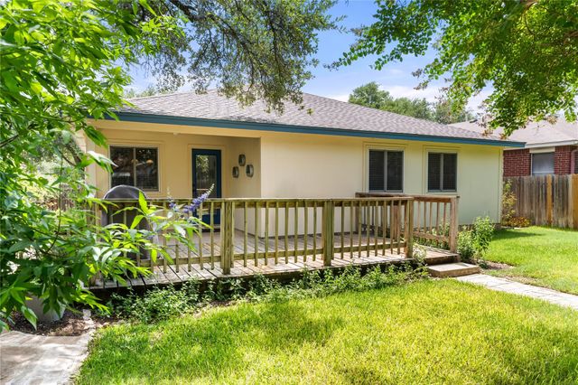 3555 Rock Shelf LN, Round Rock, TX 78681