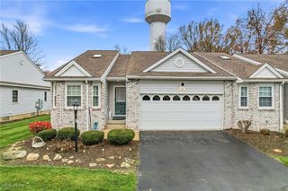 10 Harneds Landing, Cortland, OH 44410
