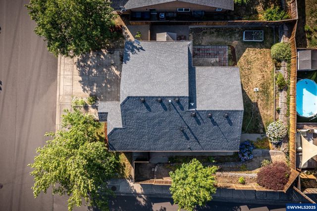 4898 Holly St, Springfield, OR 97478