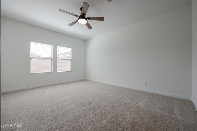 7811 N 79TH Drive, Glendale, AZ 85303