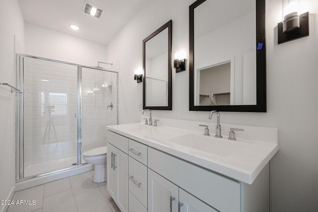 7811 N 79TH Drive, Glendale, AZ 85303