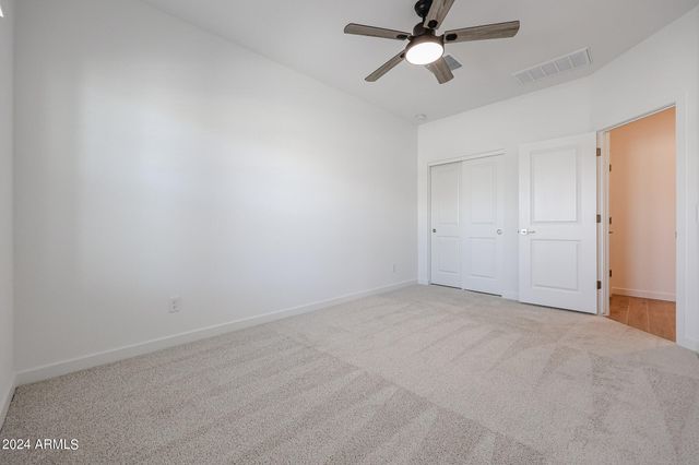 7811 N 79TH Drive, Glendale, AZ 85303