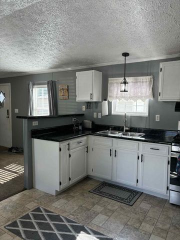 1418 Saskatoon Avenue, Norton Shores City, MI 49444