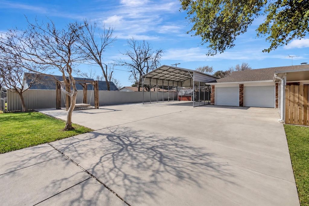 6540 Briley Drive, North Richland Hills, TX 76180 — photo 5