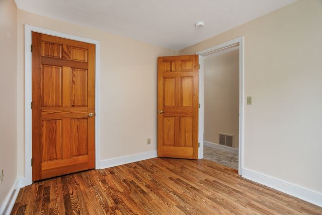 212 Ridgefield Cir 212B, Clinton, MA 01510
