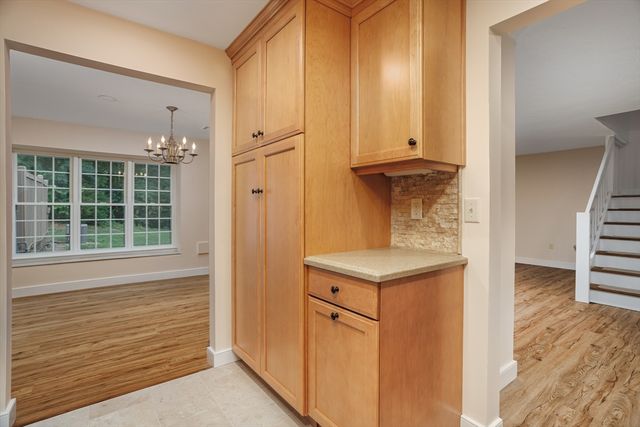 212 Ridgefield Cir 212B, Clinton, MA 01510