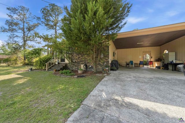 28 Tyler Drive, Byron, GA 31008