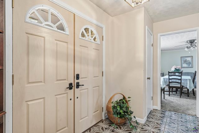 28 Tyler Drive, Byron, GA 31008