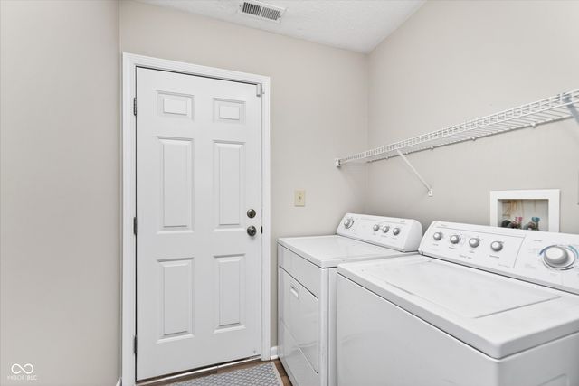 7141 Fields Way, Indianapolis, IN 46239