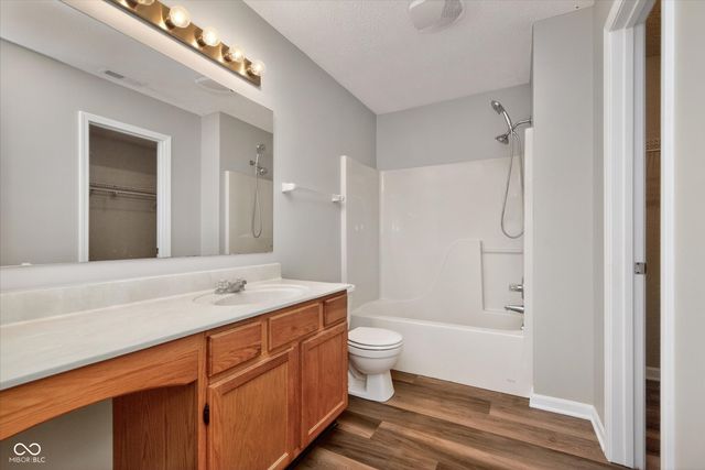 7141 Fields Way, Indianapolis, IN 46239