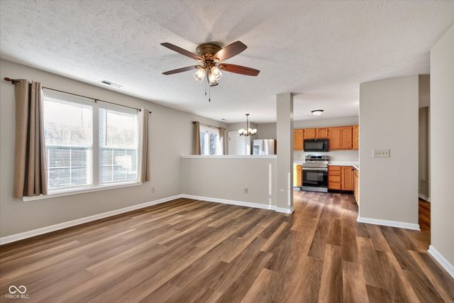 7141 Fields Way, Indianapolis, IN 46239