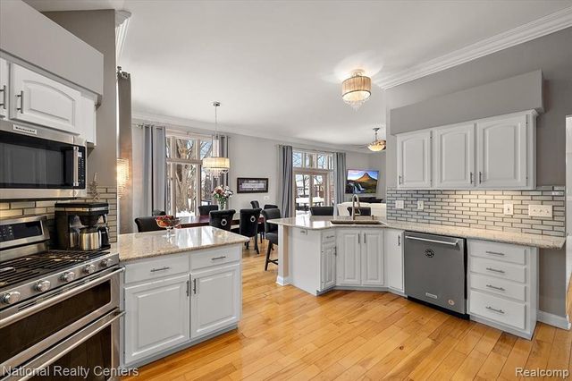 10146 Aberdeen Drive, Grand Blanc, MI 48439