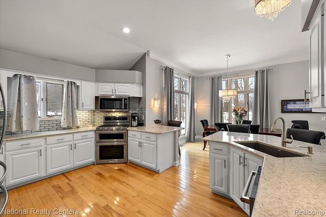 10146 Aberdeen Drive, Grand Blanc, MI 48439