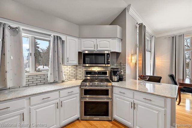 10146 Aberdeen Drive, Grand Blanc, MI 48439