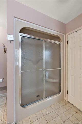 10146 Aberdeen Drive, Grand Blanc, MI 48439