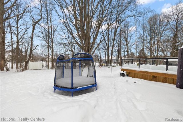 10146 Aberdeen Drive, Grand Blanc, MI 48439