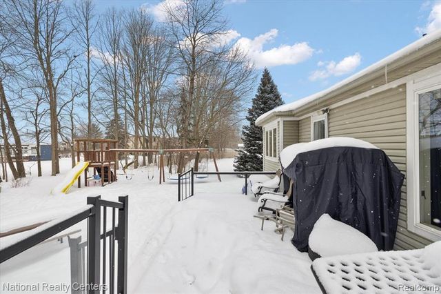 10146 Aberdeen Drive, Grand Blanc, MI 48439