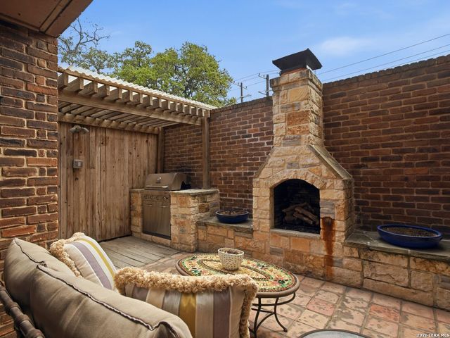 8103 N New Braunfels Ave Apt 1, San Antonio, TX 78209
