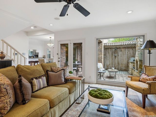 8103 N New Braunfels Ave Apt 1, San Antonio, TX 78209