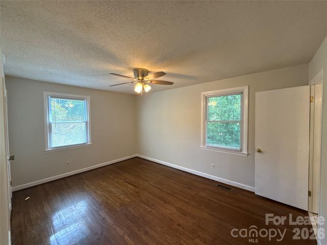 5710 Charing Place, Charlotte, NC 28211