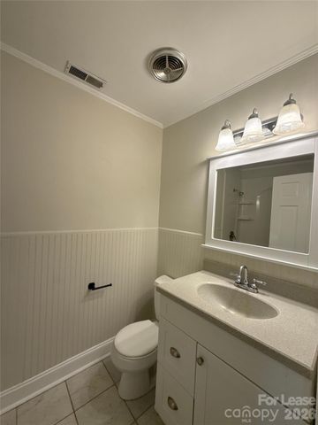 5710 Charing Place, Charlotte, NC 28211