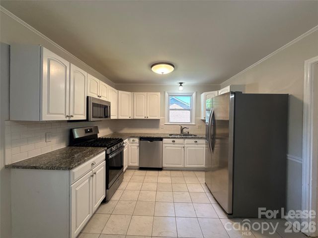 5710 Charing Place, Charlotte, NC 28211