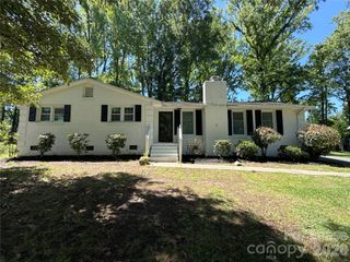 5710 Charing Place, Charlotte, NC 28211